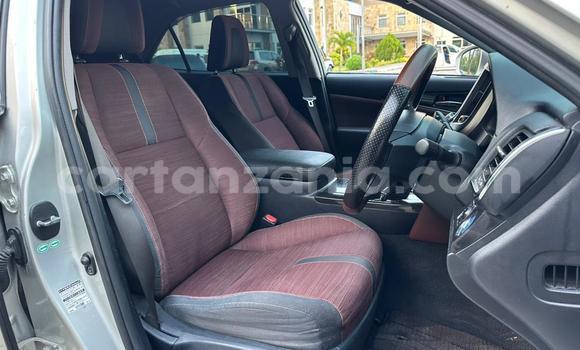 Buy Used Toyota Crown White Car in Dar es Salaam in Dar es Salaam Buy Used Toyota Crown White Car in Dar es Salaam in Dar es Salaam