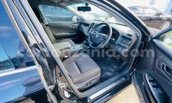 Buy Import Toyota Crown Black Car in Dar es Salaam in Dar es Salaam Buy Import Toyota Crown Black Car in Dar es Salaam in Dar es Salaam