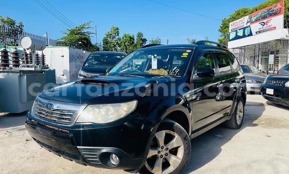 Nunua Imported Subaru Forester Nyeusi Gari ndani ya Dar es Salaam nchini Dar es Salaam