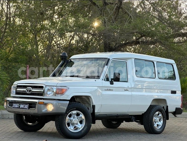 Big with watermark toyota land cruiser dar es salaam dar es salaam 31133