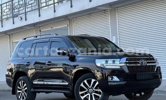Nunua Ilio tumika Toyota Land Cruiser Nyeusi Gari ndani ya Dar es Salaam nchini Dar es Salaam Nunua Ilio tumika Toyota Land Cruiser Nyeusi Gari ndani ya Dar es Salaam nchini Dar es Salaam