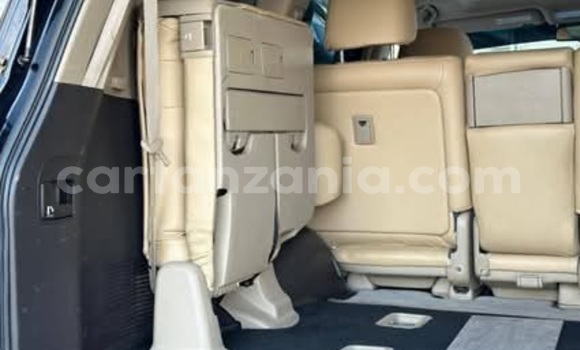 Nunua Ilio tumika Toyota Land Cruiser Nyeusi Gari ndani ya Dar es Salaam nchini Dar es Salaam Nunua Ilio tumika Toyota Land Cruiser Nyeusi Gari ndani ya Dar es Salaam nchini Dar es Salaam