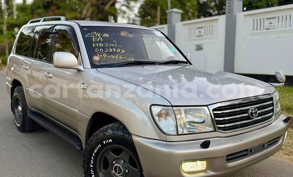 Nunua Ilio tumika Toyota Land Cruiser Fedha Gari ndani ya Dar es Salaam nchini Dar es Salaam Nunua Ilio tumika Toyota Land Cruiser Fedha Gari ndani ya Dar es Salaam nchini Dar es Salaam