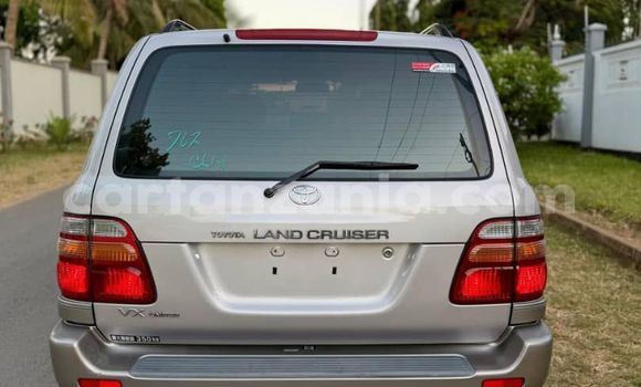 Nunua Ilio tumika Toyota Land Cruiser Fedha Gari ndani ya Dar es Salaam nchini Dar es Salaam Nunua Ilio tumika Toyota Land Cruiser Fedha Gari ndani ya Dar es Salaam nchini Dar es Salaam