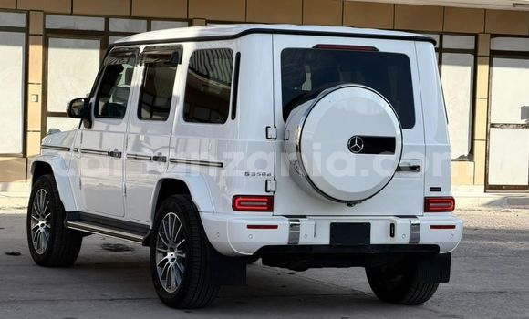 Nunua Imported Mercedes‒Benz GLC Nyeupe Gari ndani ya Dar es Salaam nchini Dar es Salaam Nunua Imported Mercedes‒Benz GLC Nyeupe Gari ndani ya Dar es Salaam nchini Dar es Salaam