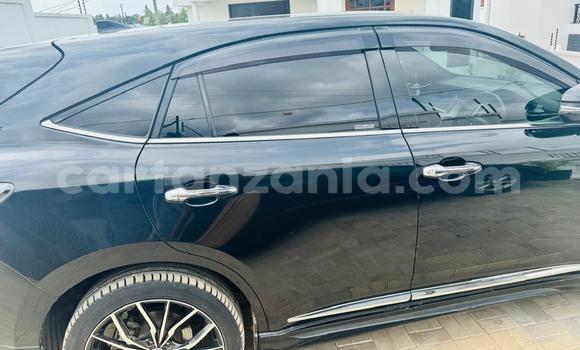Nunua Ilio tumika Toyota Harrier Nyeusi Gari ndani ya Dar es Salaam nchini Dar es Salaam Nunua Ilio tumika Toyota Harrier Nyeusi Gari ndani ya Dar es Salaam nchini Dar es Salaam
