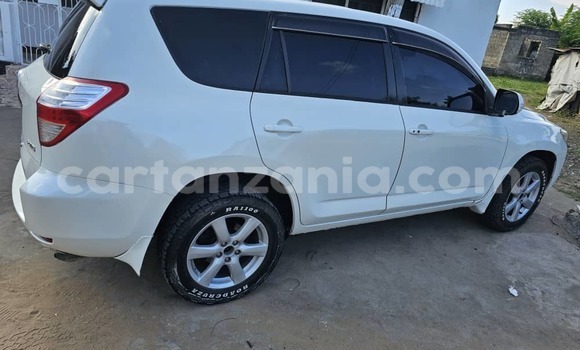 Nunua Ilio tumika Toyota Vanguard Nyeupe Gari ndani ya Dar es Salaam nchini Dar es Salaam Nunua Ilio tumika Toyota Vanguard Nyeupe Gari ndani ya Dar es Salaam nchini Dar es Salaam