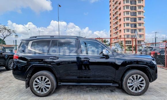 Nunua Ilio tumika Toyota Land Cruiser Nyeusi Gari ndani ya Dar es Salaam nchini Dar es Salaam Nunua Ilio tumika Toyota Land Cruiser Nyeusi Gari ndani ya Dar es Salaam nchini Dar es Salaam