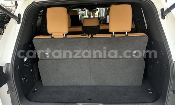 Buy Import Lexus LX White Car in Dar es Salaam in Dar es Salaam Buy Import Lexus LX White Car in Dar es Salaam in Dar es Salaam