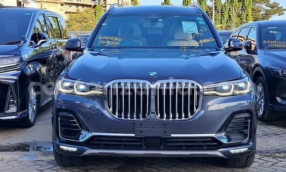 Nunua Imported BMW X7 Bluu Gari ndani ya Dar es Salaam nchini Dar es Salaam