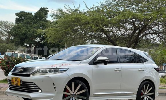 Buy Used Toyota Harrier White Car in Dar es Salaam in Dar es Salaam Buy Used Toyota Harrier White Car in Dar es Salaam in Dar es Salaam