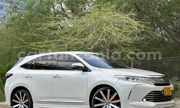 Buy Used Toyota Harrier White Car in Dar es Salaam in Dar es Salaam Buy Used Toyota Harrier White Car in Dar es Salaam in Dar es Salaam