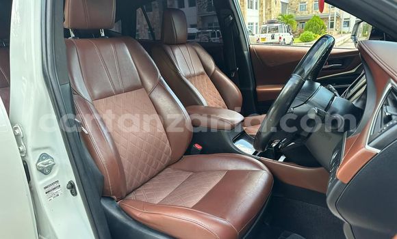 Buy Used Toyota Harrier White Car in Dar es Salaam in Dar es Salaam Buy Used Toyota Harrier White Car in Dar es Salaam in Dar es Salaam