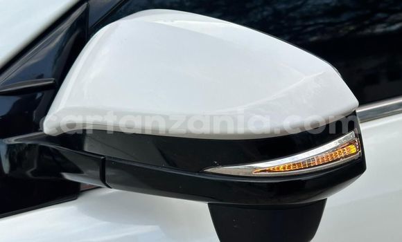 Buy Used Toyota Harrier White Car in Dar es Salaam in Dar es Salaam Buy Used Toyota Harrier White Car in Dar es Salaam in Dar es Salaam