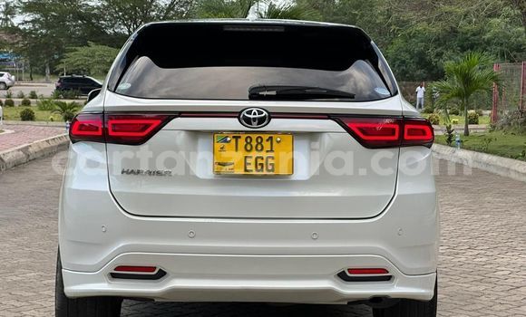 Buy Used Toyota Harrier White Car in Dar es Salaam in Dar es Salaam Buy Used Toyota Harrier White Car in Dar es Salaam in Dar es Salaam
