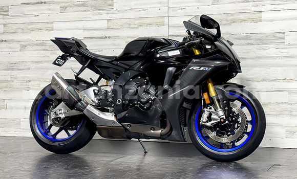 Nunua Ilio tumika Yamaha YZF Nyeusi Bike ndani ya Buhigwe nchini Kigoma Nunua Ilio tumika Yamaha YZF Nyeusi Bike ndani ya Buhigwe nchini Kigoma