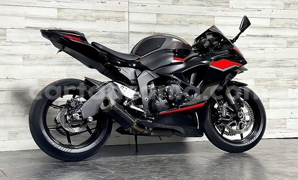 Nunua Ilio tumika Kawasaki Ninja ZX-9R Nyeusi Bike ndani ya Vijijini vya Babati nchini Manyara Nunua Ilio tumika Kawasaki Ninja ZX-9R Nyeusi Bike ndani ya Vijijini vya Babati nchini Manyara
