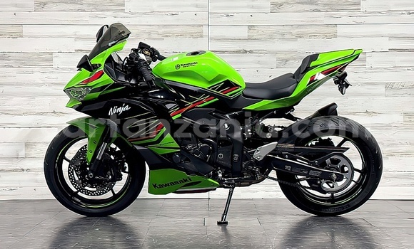 Nunua Ilio tumika Kawasaki Ninja Bluu Bike ndani ya Chemba nchini Dodoma Nunua Ilio tumika Kawasaki Ninja Bluu Bike ndani ya Chemba nchini Dodoma