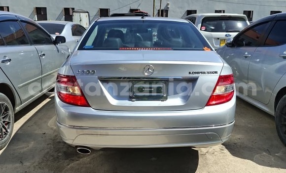 Nunua Mpya Mercedes-Benz C-Classe Fedha Gari ndani ya Dar es Salaam nchini Dar es Salaam Nunua Mpya Mercedes-Benz C-Classe Fedha Gari ndani ya Dar es Salaam nchini Dar es Salaam