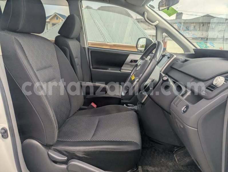 Big with watermark toyota noah dar es salaam dar es salaam 31214