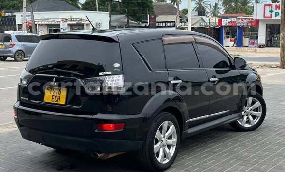 Nunua Ilio tumika Mitsubishi Outlander Nyeusi Gari ndani ya Dar es Salaam nchini Dar es Salaam Nunua Ilio tumika Mitsubishi Outlander Nyeusi Gari ndani ya Dar es Salaam nchini Dar es Salaam