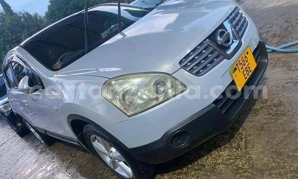 Nunua Ilio tumika Nissan Dualis Nyeupe Gari ndani ya Dar es Salaam nchini Dar es Salaam Nunua Ilio tumika Nissan Dualis Nyeupe Gari ndani ya Dar es Salaam nchini Dar es Salaam