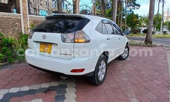 Nunua Ilio tumika Toyota Harrier Nyeupe Gari ndani ya Dar es Salaam nchini Dar es Salaam Nunua Ilio tumika Toyota Harrier Nyeupe Gari ndani ya Dar es Salaam nchini Dar es Salaam