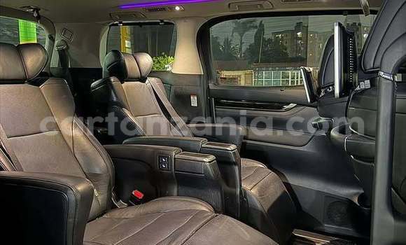 Nunua Ilio tumika Toyota Vellfire Nyeusi Gari ndani ya Dar es Salaam nchini Dar es Salaam Nunua Ilio tumika Toyota Vellfire Nyeusi Gari ndani ya Dar es Salaam nchini Dar es Salaam