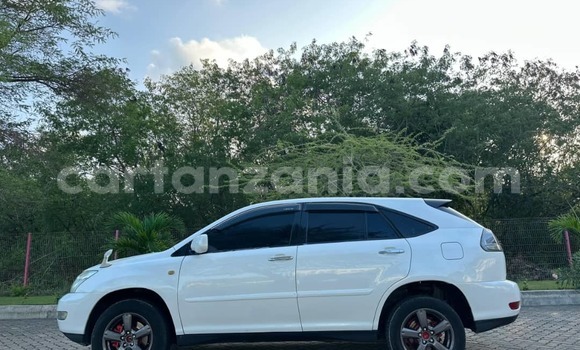 Buy Used Toyota Harrier White Car in Dar es Salaam in Dar es Salaam Buy Used Toyota Harrier White Car in Dar es Salaam in Dar es Salaam