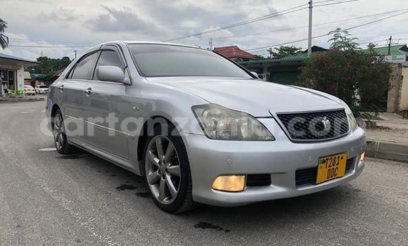 Buy Used Toyota Crown Silver Car in Dar es Salaam in Dar es Salaam Buy Used Toyota Crown Silver Car in Dar es Salaam in Dar es Salaam