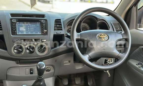 Buy Used Toyota Hilux Black Car in Dar es Salaam in Dar es Salaam Buy Used Toyota Hilux Black Car in Dar es Salaam in Dar es Salaam