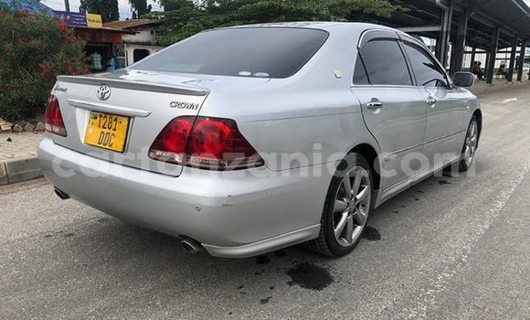 Buy Used Toyota Crown Silver Car in Dar es Salaam in Dar es Salaam Buy Used Toyota Crown Silver Car in Dar es Salaam in Dar es Salaam