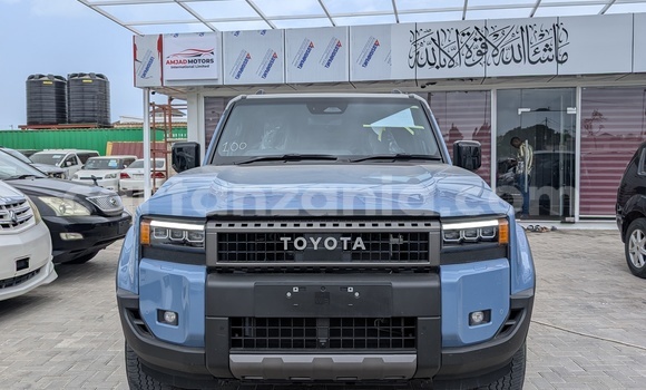 Buy Used Toyota Land Cruiser Prado Blue Car in Dar es Salaam in Dar es Salaam