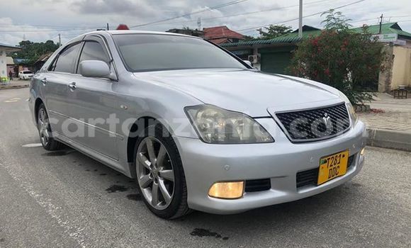 Buy Used Toyota Crown Silver Car in Dar es Salaam in Dar es Salaam Buy Used Toyota Crown Silver Car in Dar es Salaam in Dar es Salaam