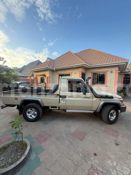 Big with watermark toyota hilux dar es salaam dar es salaam 31281