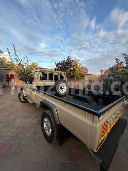 Big with watermark toyota hilux dar es salaam dar es salaam 31281