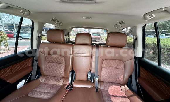 Nunua Ilio tumika Toyota Land Cruiser Nyeupe Gari ndani ya Bukene nchini Tabora Nunua Ilio tumika Toyota Land Cruiser Nyeupe Gari ndani ya Bukene nchini Tabora