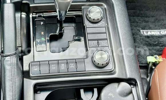 Nunua Ilio tumika Toyota Land Cruiser Nyeupe Gari ndani ya Bukene nchini Tabora Nunua Ilio tumika Toyota Land Cruiser Nyeupe Gari ndani ya Bukene nchini Tabora