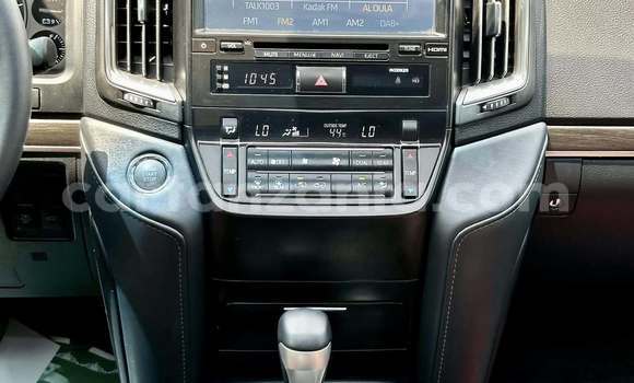 Nunua Ilio tumika Toyota Land Cruiser Nyeupe Gari ndani ya Bukene nchini Tabora Nunua Ilio tumika Toyota Land Cruiser Nyeupe Gari ndani ya Bukene nchini Tabora