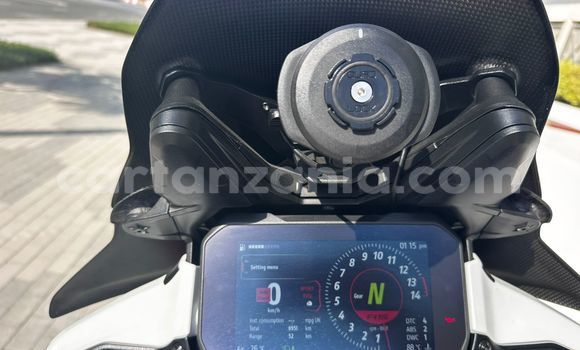 Nunua Ilio tumika Ducati Multistrada Beige Bike ndani ya Arusha nchini Arusha Nunua Ilio tumika Ducati Multistrada Beige Bike ndani ya Arusha nchini Arusha