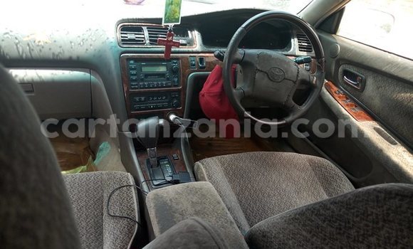 Buy Used Toyota Mark II White Car in Dar es Salaam in Dar es Salaam Buy Used Toyota Mark II White Car in Dar es Salaam in Dar es Salaam