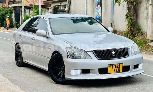 Buy Used Toyota Crown Silver Car in Dar es Salaam in Dar es Salaam Buy Used Toyota Crown Silver Car in Dar es Salaam in Dar es Salaam