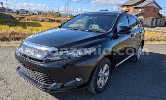 Nunua Imported Toyota Harrier Nyeusi Gari ndani ya Dar es Salaam nchini Dar es Salaam