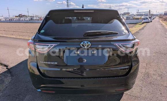 Nunua Imported Toyota Harrier Nyeusi Gari ndani ya Dar es Salaam nchini Dar es Salaam Nunua Imported Toyota Harrier Nyeusi Gari ndani ya Dar es Salaam nchini Dar es Salaam
