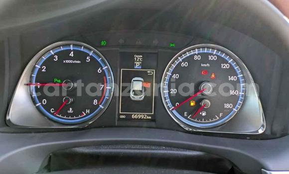 Nunua Imported Toyota Harrier Nyeusi Gari ndani ya Dar es Salaam nchini Dar es Salaam Nunua Imported Toyota Harrier Nyeusi Gari ndani ya Dar es Salaam nchini Dar es Salaam