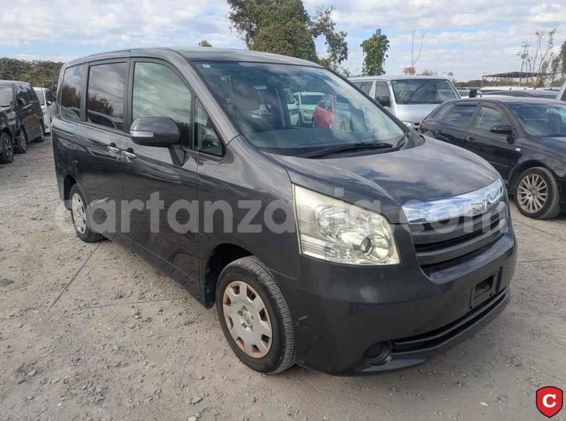 Big with watermark toyota noah dar es salaam dar es salaam 31310