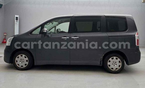 Nunua Imported Toyota Noah Nyingine Gari ndani ya Dar es Salaam nchini Dar es Salaam Nunua Imported Toyota Noah Nyingine Gari ndani ya Dar es Salaam nchini Dar es Salaam