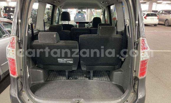 Nunua Imported Toyota Noah Nyingine Gari ndani ya Dar es Salaam nchini Dar es Salaam Nunua Imported Toyota Noah Nyingine Gari ndani ya Dar es Salaam nchini Dar es Salaam