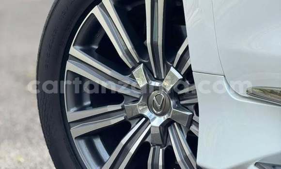 Buy Used Lexus LX White Car in Dar es Salaam in Dar es Salaam Buy Used Lexus LX White Car in Dar es Salaam in Dar es Salaam