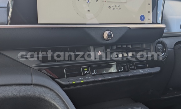 Buy Import Toyota Crown Brown Car in Dar es Salaam in Dar es Salaam Buy Import Toyota Crown Brown Car in Dar es Salaam in Dar es Salaam